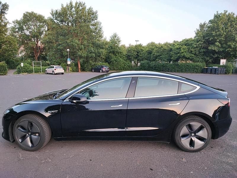 Gebraucht Tesla Model 3 355 kW (484 PS) 2019 Schwarz Limousine