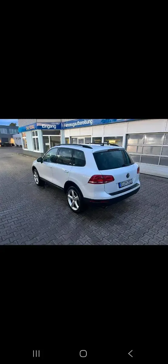 Gebraucht VW Touareg 205 PS (150 kW) 2015 Weiß SUV