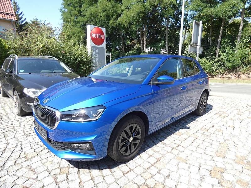 Gebraucht Skoda Fabia Style 110 PS (80 kW) 2023 Raceblau metallic Kleinwagen