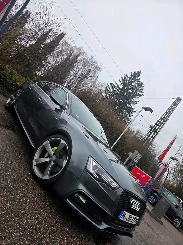 Grau Gebraucht 2013 Audi A5 S-Line Limousine | 12.500 € (Fairer Preis) - Bild 1/4