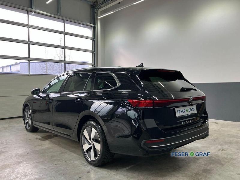 Gebraucht VW Passat Business 150 PS (110 kW) 2025 Grenadillschwarz metallic Kombi