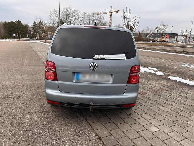 Gebraucht VW Touran 140 PS (102 kW) 2008 Grau Van / Kleinbus