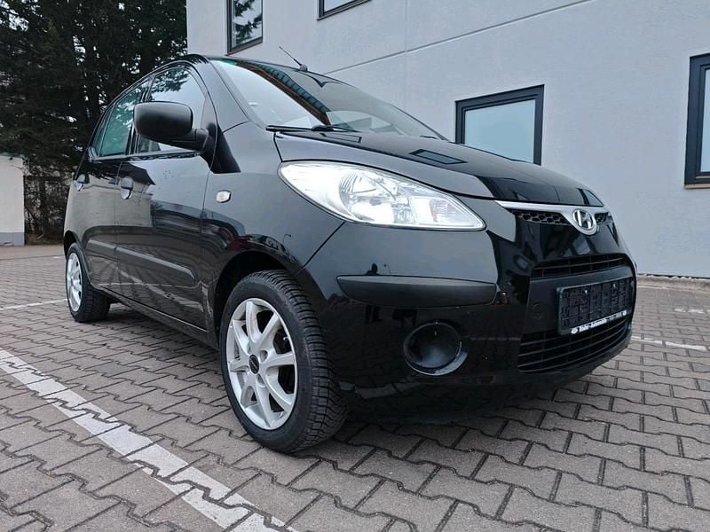 Gebraucht Hyundai i10 67 PS (49 kW) 2009 Schwarz Kleinwagen
