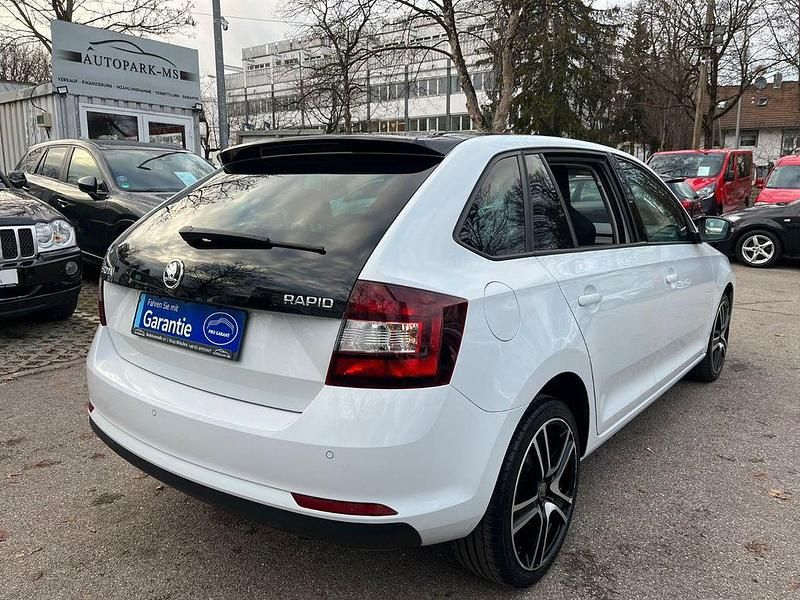 Gebraucht Skoda Rapid 90 PS (66 kW) 2016 Weiß Kleinwagen