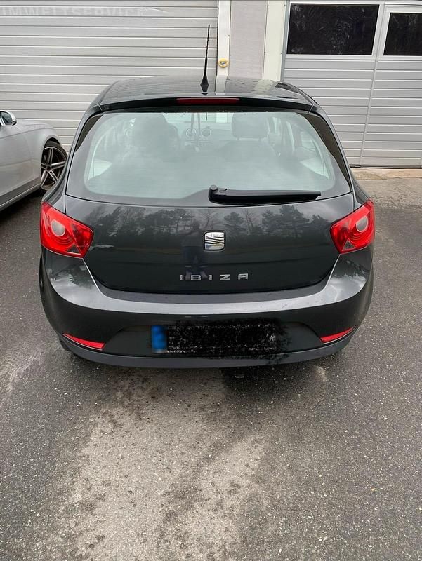 Gebraucht Seat Ibiza 75 PS (55 kW) 2011 Schwarz Kleinwagen
