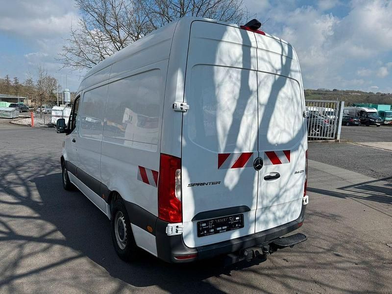 Gebraucht Mercedes Sprinter 143 PS (105 kW) 2018 Weiß Van