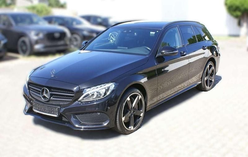 Schwarz Gebraucht 2017 Mercedes C400 Edition Kombi | 26.490 € (Fairer Preis) - Bild 1/4