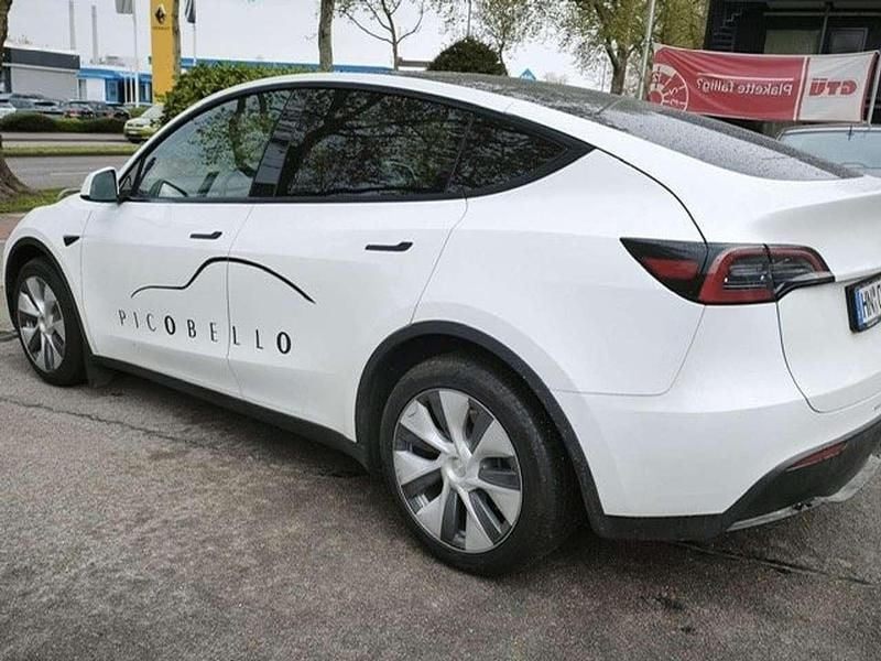 Usado Tesla Model Y Long Range AWD 378 kW (514 CV) 2023 Blanco SUV