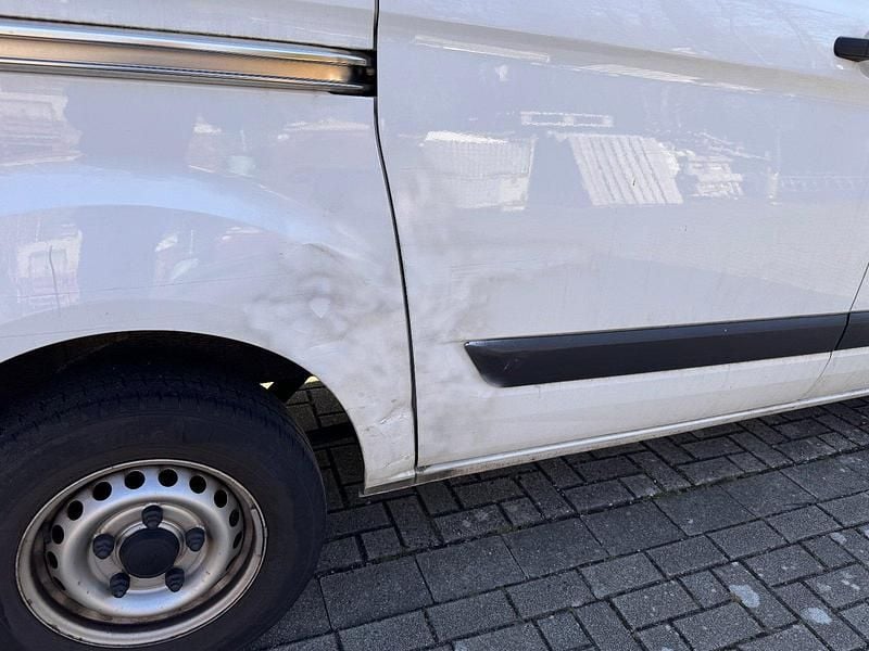 Second-hand Ford Transit Custom 101 CP (74 kW) 2016 Alb Monovolum