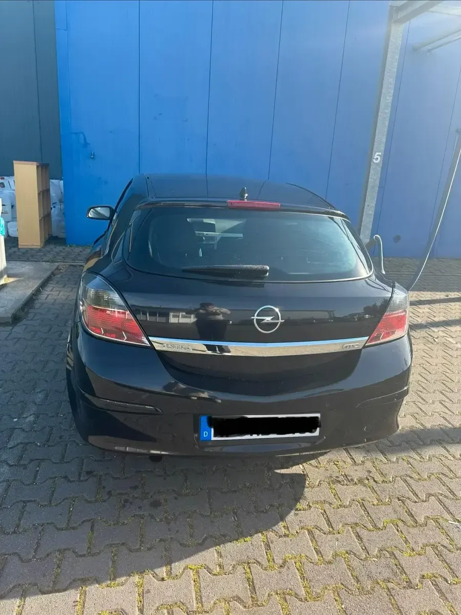 Gebraucht Opel Astra GTC 110 PS (80 kW) 2008 Schwarz Coupé