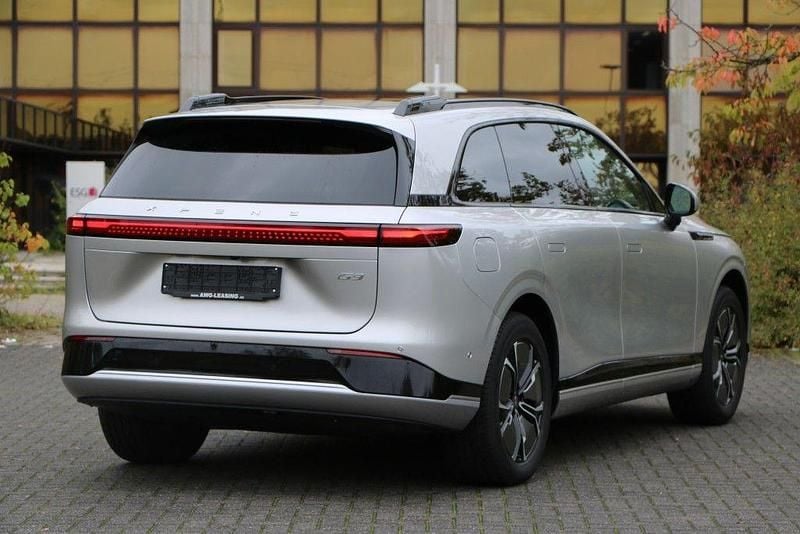 Gebraucht XPENG G9 RWD Standard Range 230 kW (313 PS) 2024 Silver frost SUV