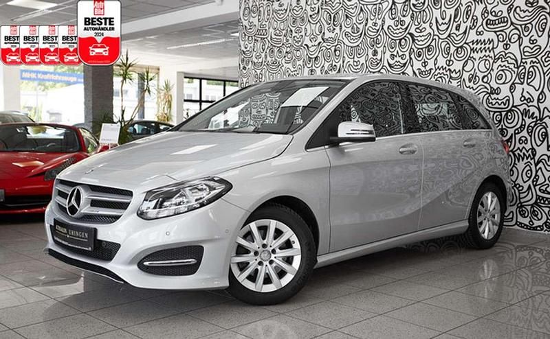 Silber Gebraucht 2015 Mercedes B180 Van / Kleinbus | 18.600 € (Fairer Preis) - Bild 1/3