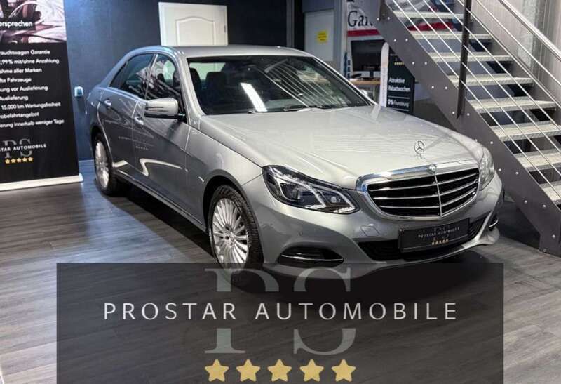 Palladiumsilber metalliclack Gebraucht 2013 Mercedes E200 Elegance Limousine | 14.390 € (Fairer Preis) - Bild 1/4
