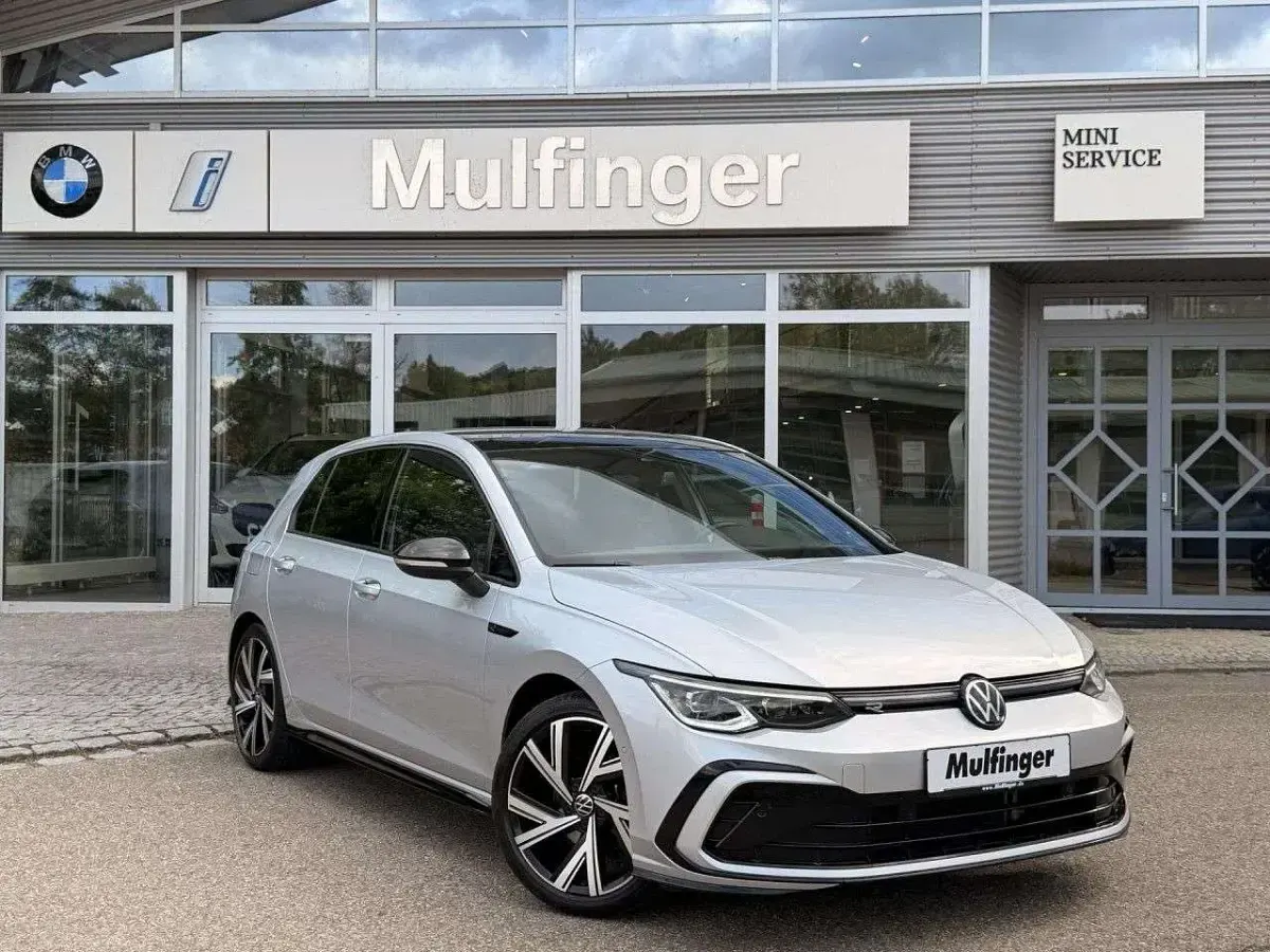 Gebraucht VW Golf VIII R-line 150 PS (110 kW) 2024 Reflexsilber Limousine