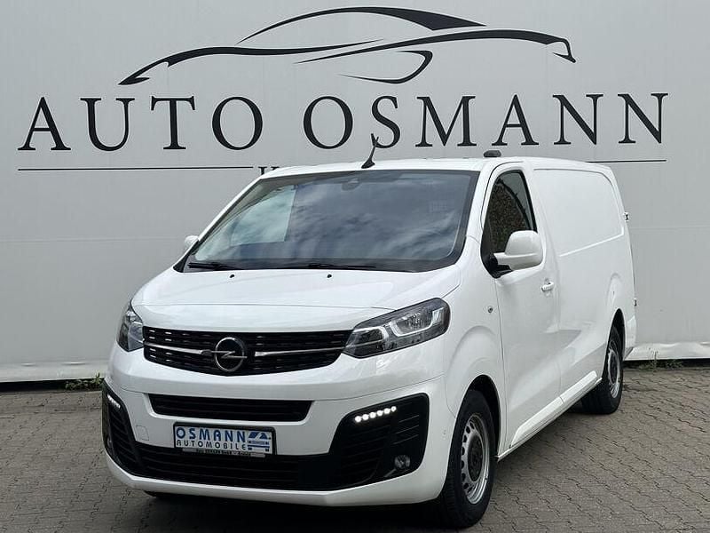 Weiß Gebraucht 2021 Opel Vivaro Elegance Van | 17.950 € (Guter Preis) - Bild 1/4
