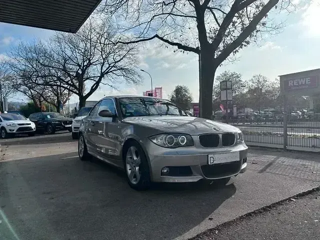 Gebraucht BMW 125 Coupé M Sport 218 PS (160 kW) 2009 Silber Coupé