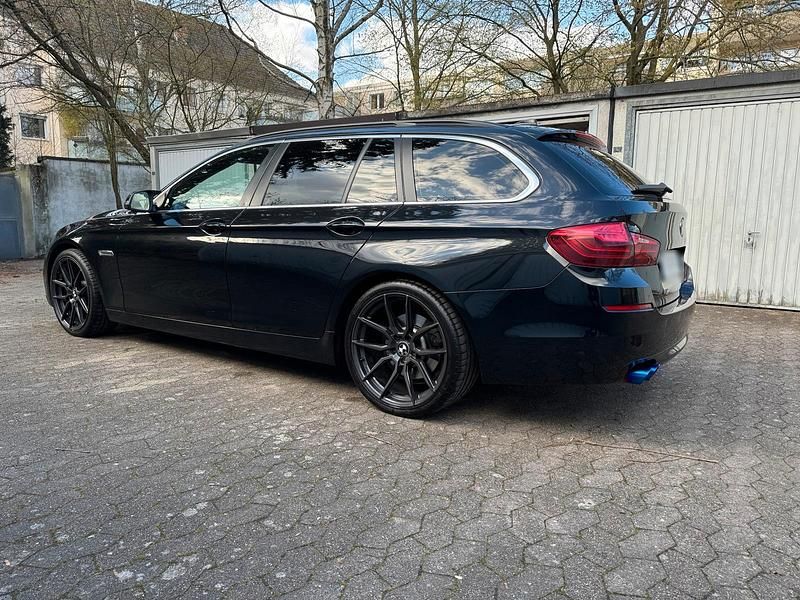 Gebraucht BMW 520 2014 Schwarz Kombi