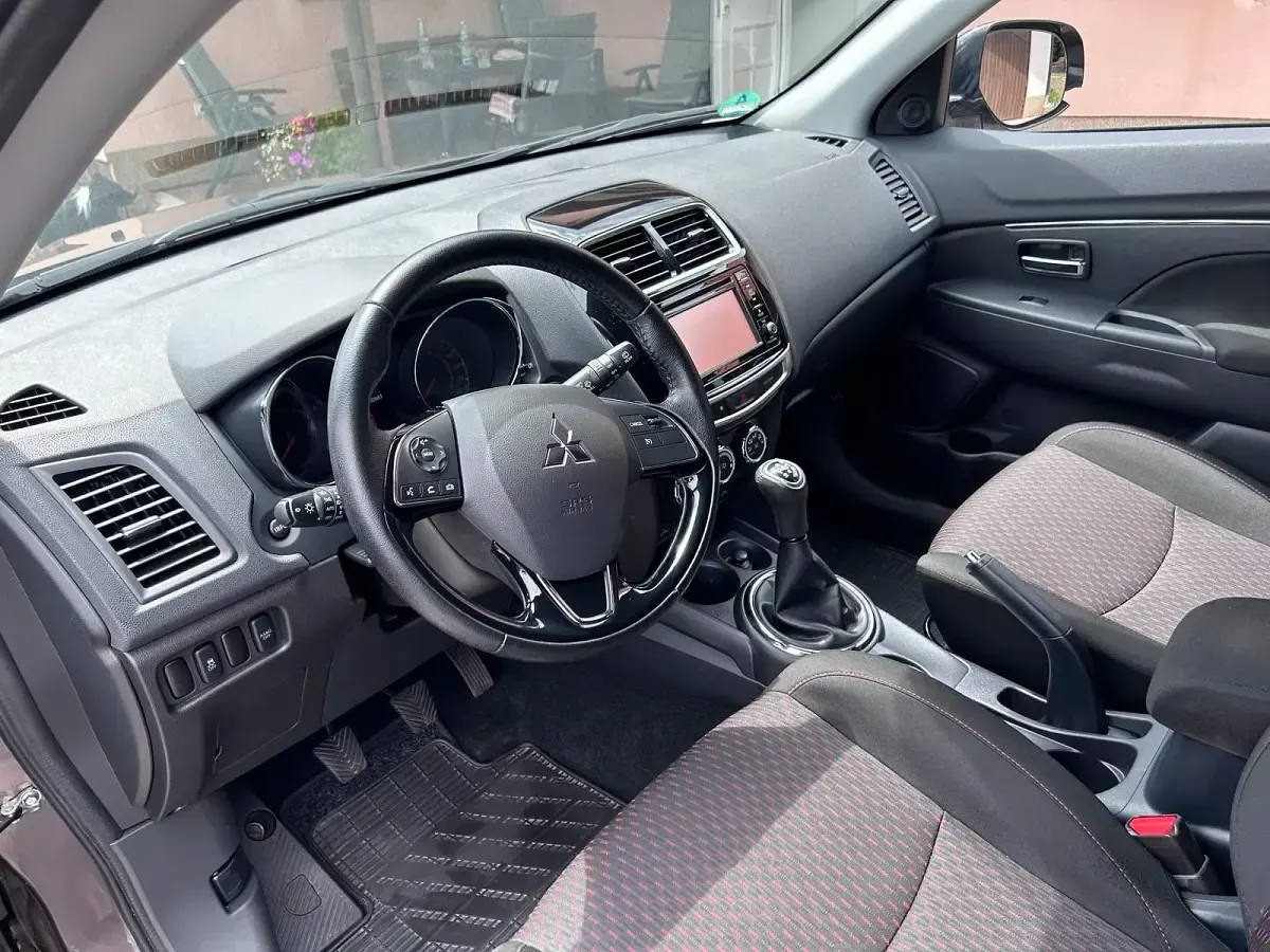 Gebraucht Mitsubishi ASX 117 PS (86 kW) 2018 Braun SUV