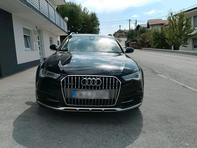 Schwarz Gebraucht 2017 Audi A6 Allroad Comfort Kombi | 22.900 € - Bild 1/4