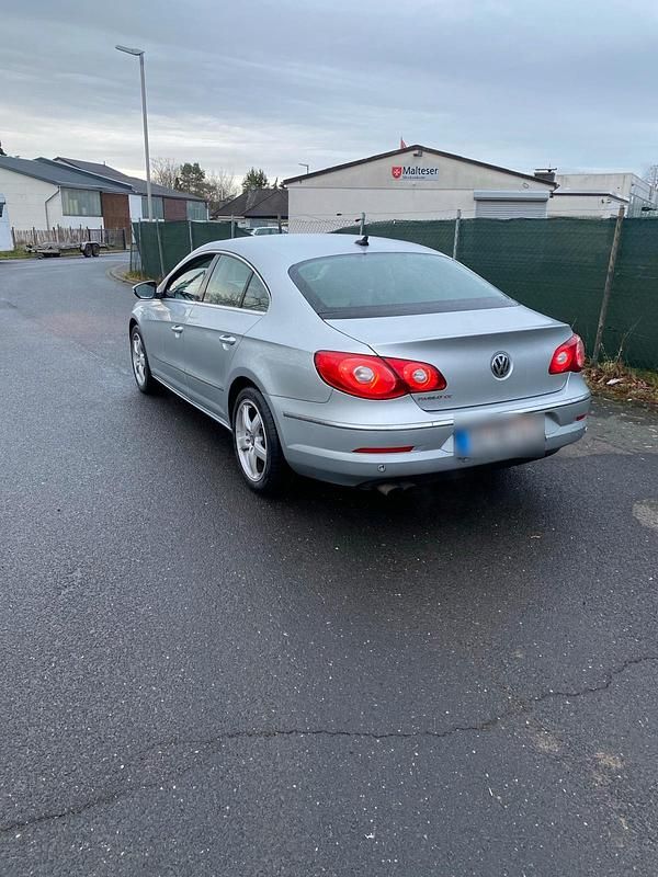 Gebraucht VW Passat 160 PS (117 kW) 2009 Silber Coupé