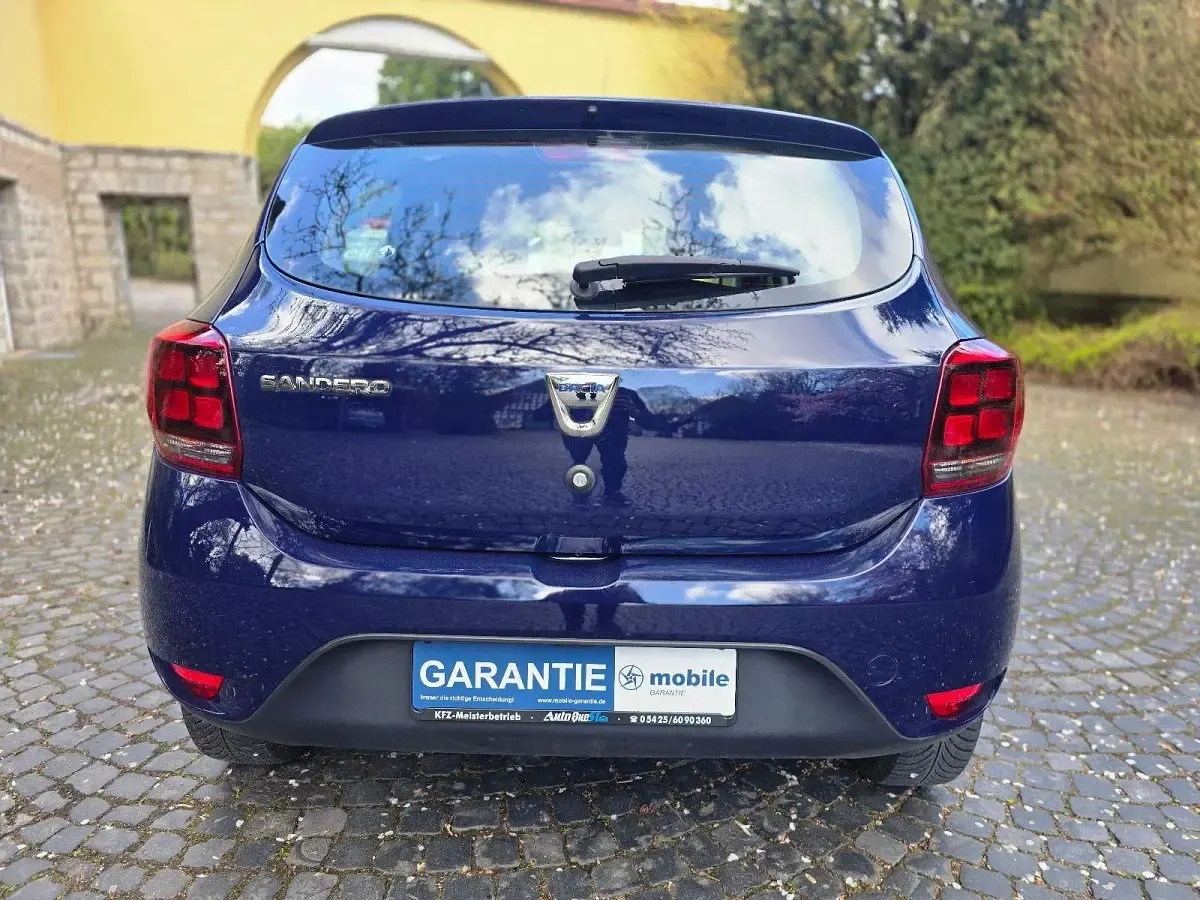 Gebraucht Dacia Sandero Acces 73 PS (53 kW) 2019 Blau Limousine