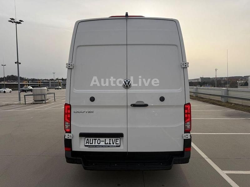 Gebraucht VW Crafter 140 PS (102 kW) 2024 Weiß Van