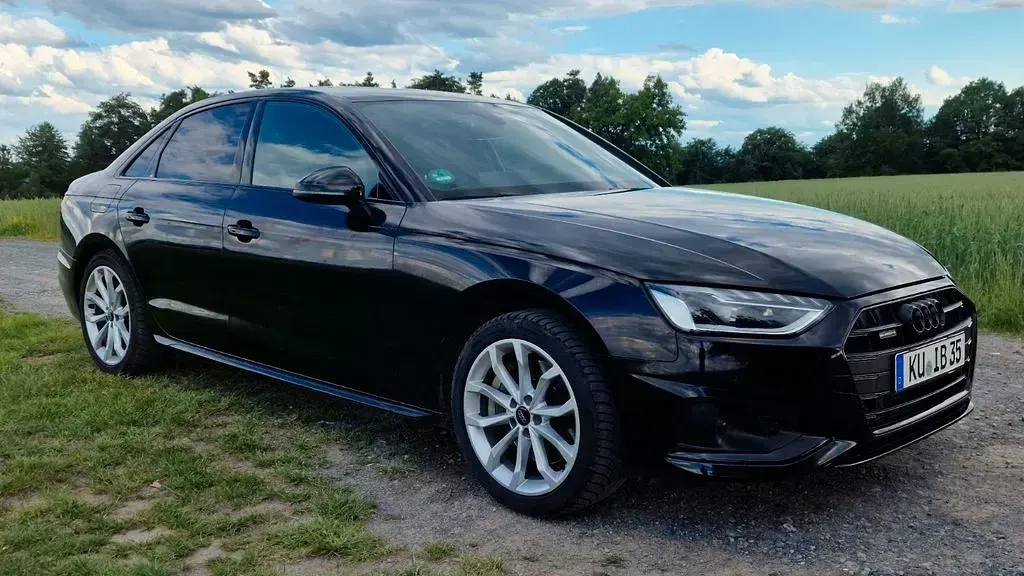 Gebraucht Audi A4 Advanced 231 PS (169 kW) 2020 Schwarz Limousine