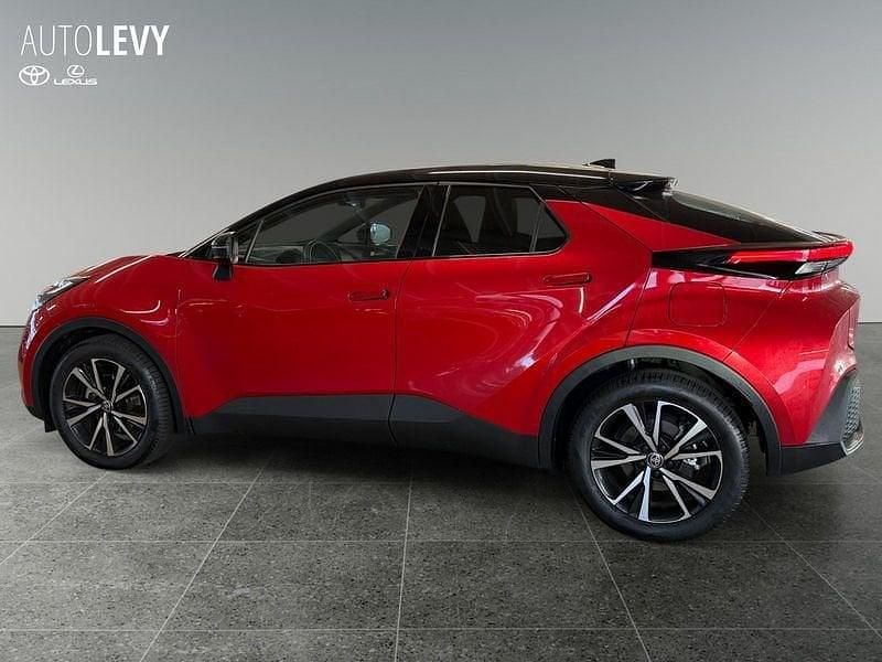 Gebraucht Toyota C-HR Team 140 PS (102 kW) 2024 Karminarot SUV