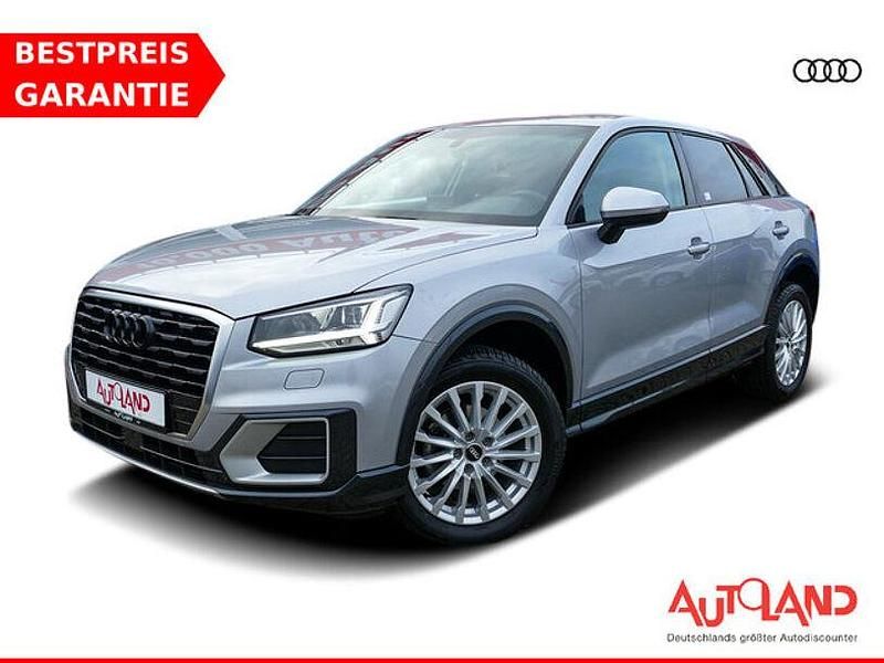 Grau Gebraucht 2020 Audi Q2 Design SUV | 23.950 € (Fairer Preis) - Bild 1/4