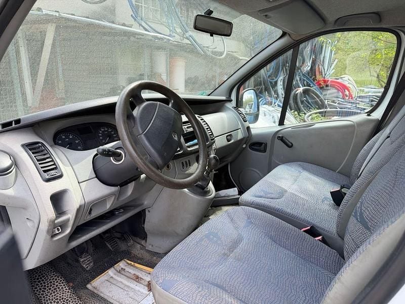 Occasion Renault Trafic 82 ch (60 kW) 2006 Blanc Monospace