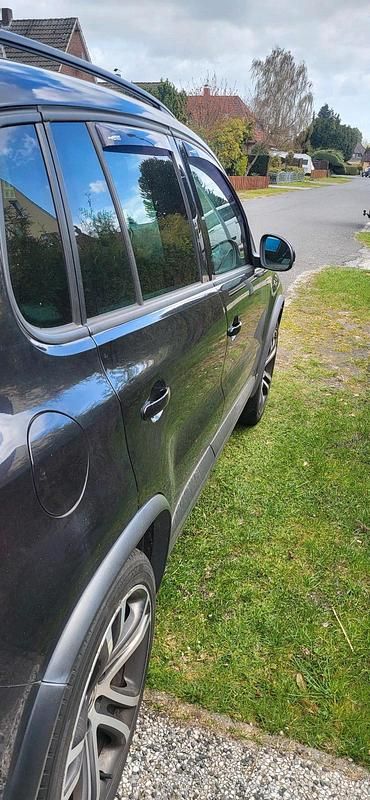 Gebraucht VW Tiguan 140 PS (102 kW) 2013 Schwarz SUV