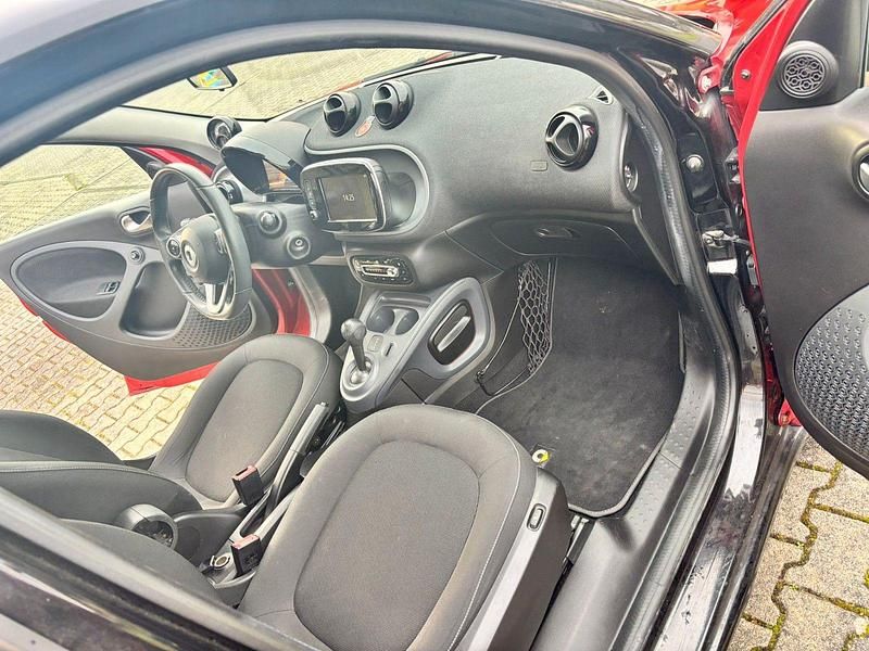 Rot Gebraucht 2017 Smart ForFour Kleinwagen | 7.950 € (Superpreis) - Bild 1/4