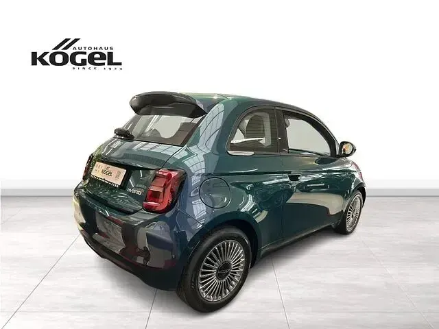 Neu Fiat 500 65 PS (47 kW) 2025 Grün (ozeangrün) Limousine