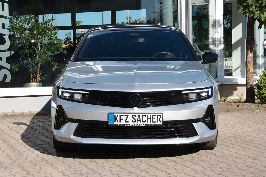 Gebraucht Opel Astra 131 PS (96 kW) 2025 Silber Kleinwagen
