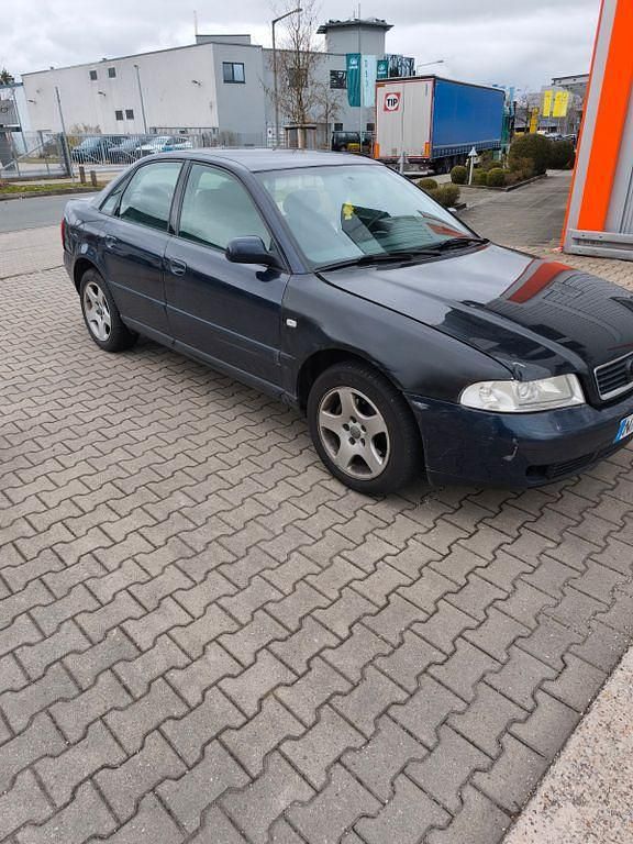 Gebraucht Audi A4 116 PS (85 kW) 1998 Blau Limousine