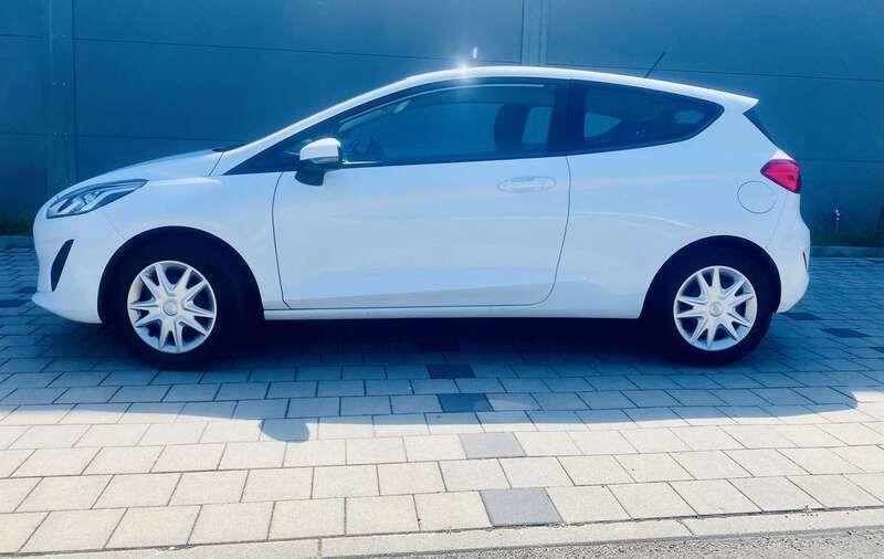 Weiß Gebraucht 2020 Ford Fiesta Cool & Connect Kleinwagen | 8.299 € (Superpreis) - Bild 1/4