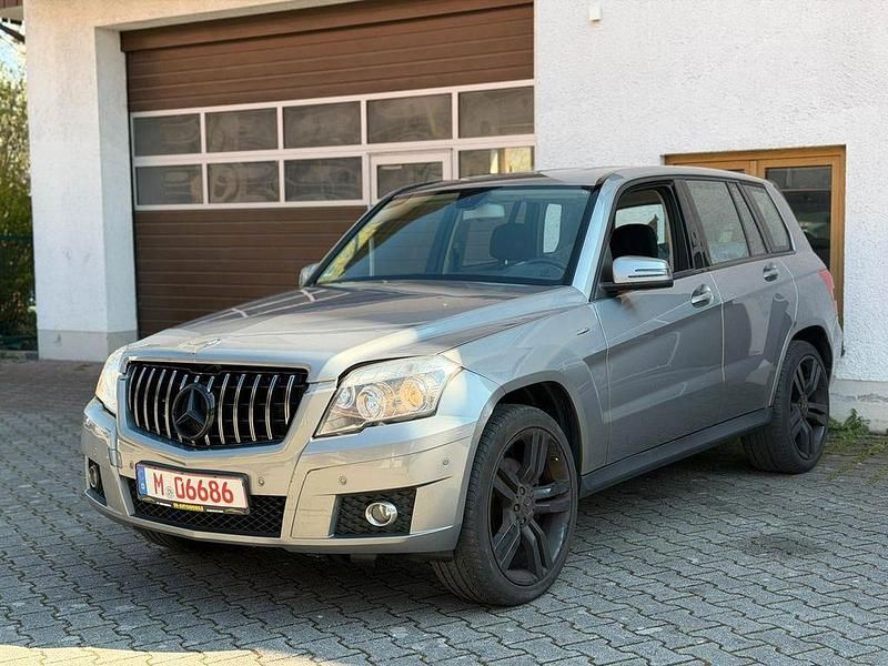 Gebraucht Mercedes GLK200 143 PS (105 kW) 2011 Grau SUV