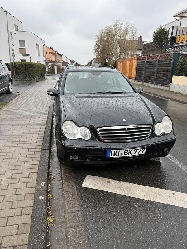 Gebraucht Mercedes C200 2005 Blau Kombi