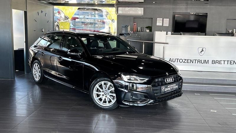 Schwarz Gebraucht 2021 Audi A4 Advanced Kombi | 22.890 € (Fairer Preis) - Bild 1/3