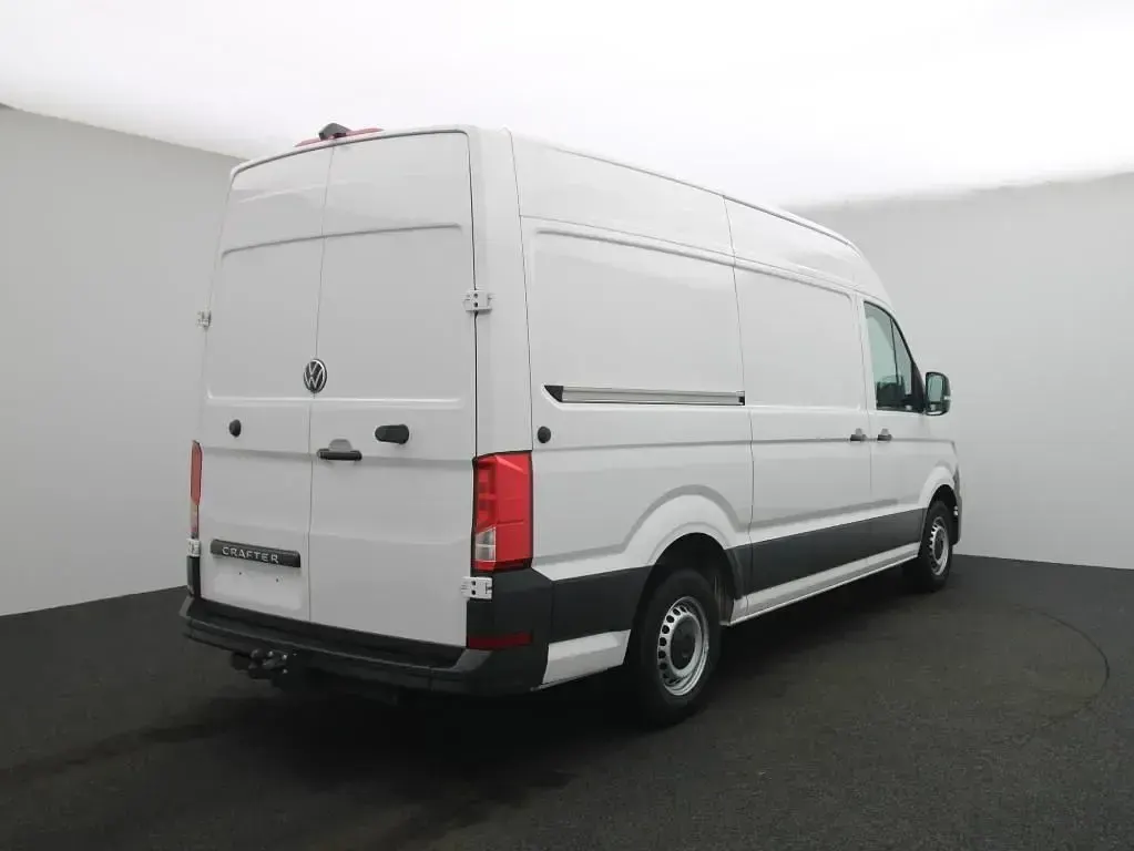 Gebraucht VW Crafter 140 PS (102 kW) 2025 Candyweiß Van