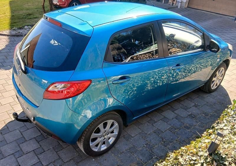 Gebraucht Mazda 2 Edition 86 PS (63 kW) 2010 Blau Kleinwagen