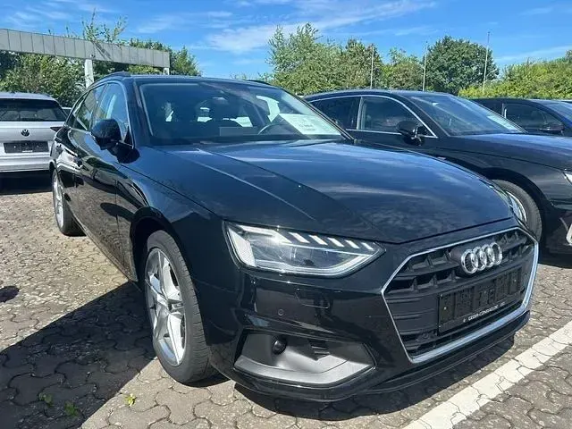 Gebraucht Audi A4 S-Line 204 PS (150 kW) 2022 Schwarz Kombi