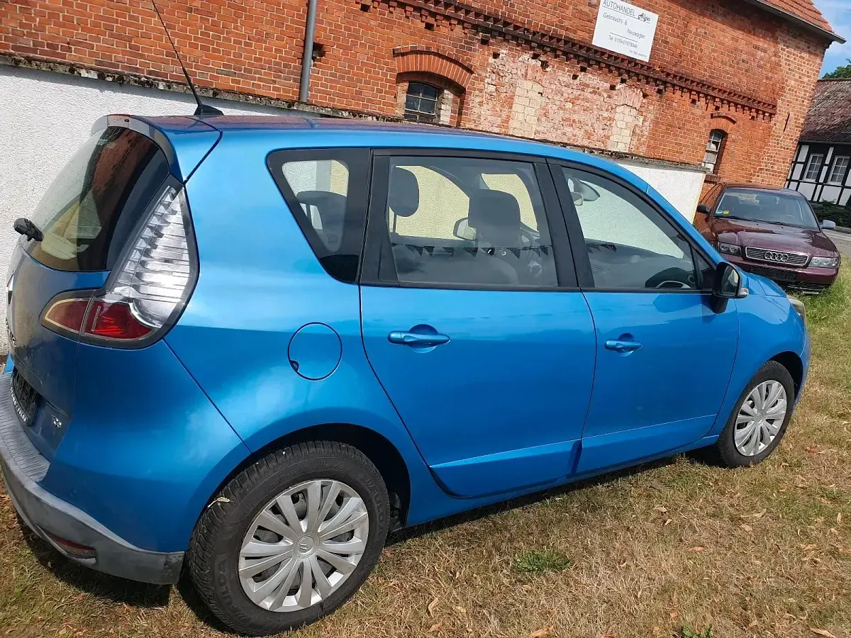 Gebraucht Renault Scénic III 132 PS (97 kW) 2013 Blau Van / Kleinbus