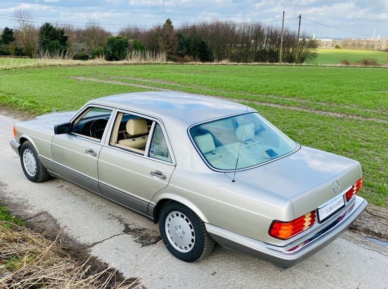 Gebraucht Mercedes 420 204 PS (150 kW) 1991 Silber Limousine