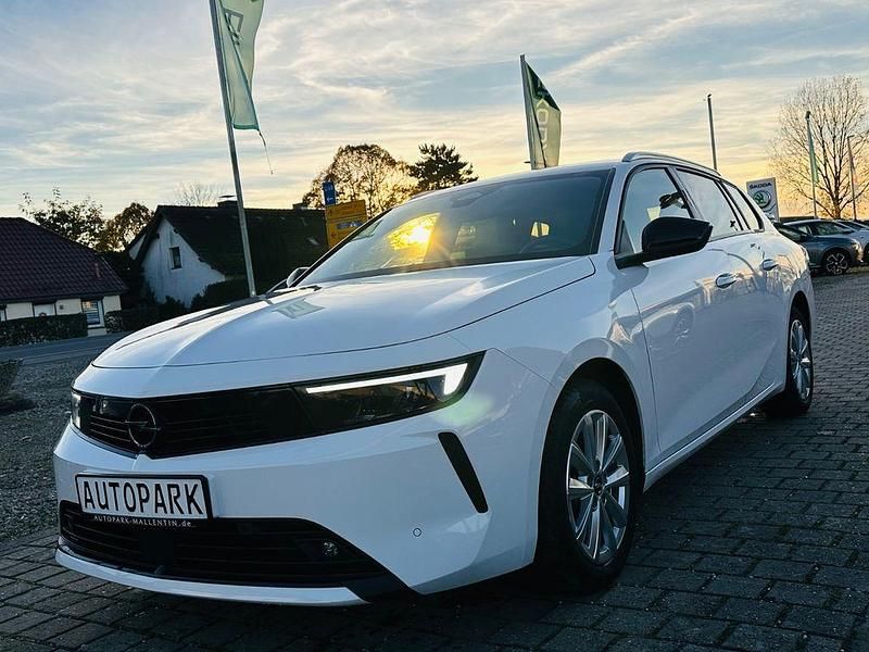 Gebraucht Opel Astra Elegance 131 PS (96 kW) 2023 Weiß Kombi