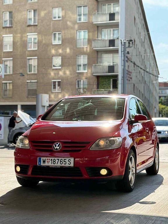 Rot Gebraucht 2006 VW Golf Plus Sportline Van / Kleinbus | 4.800 € (Fairer Preis) - Bild 1/4
