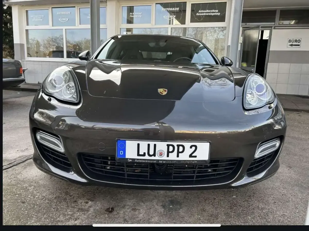 Gebraucht Porsche Panamera Turbo S 551 PS (405 kW) 2011 Schwarz Kleinwagen