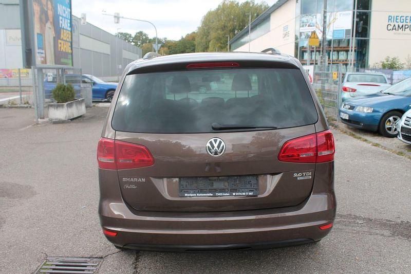 Gebraucht VW Sharan Comfortline 140 PS (102 kW) 2011 Van / Kleinbus