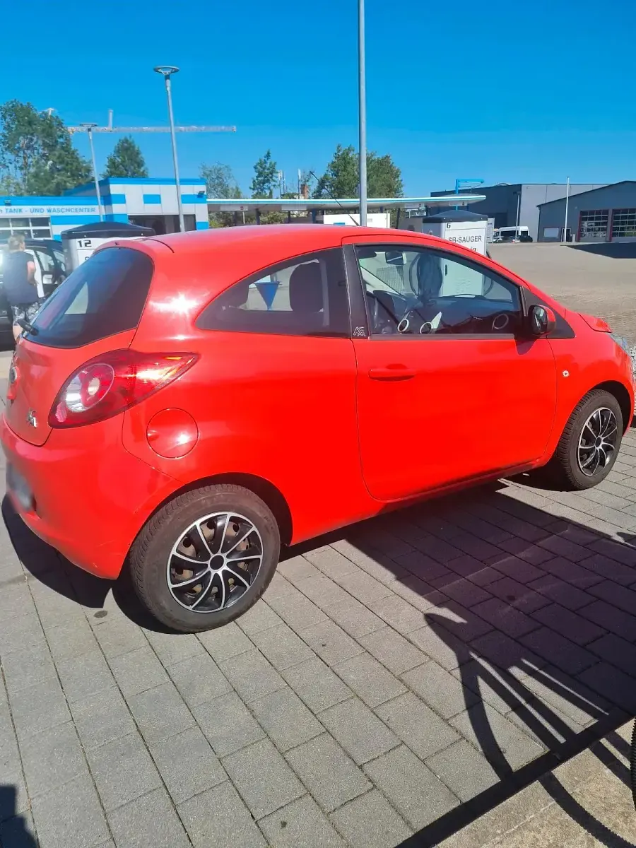 Gebraucht Ford Ka 69 PS (50 kW) 2010 Rot Kleinwagen