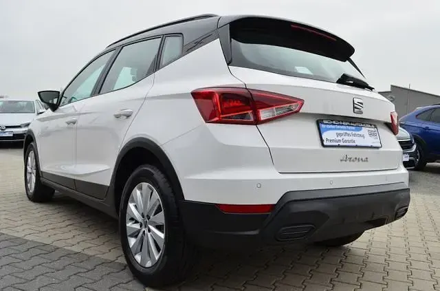Gebraucht Seat Arona Style 110 PS (80 kW) 2024 Weiß ( weiss) SUV